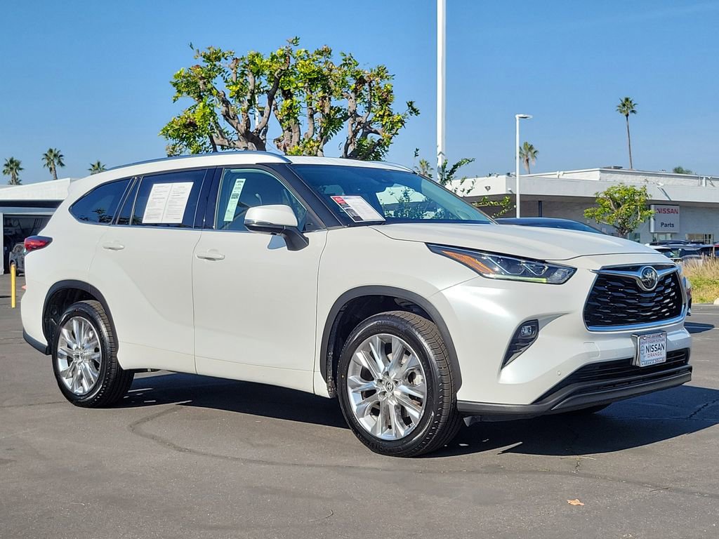 Used 2022 Toyota Highlander Limited image 35