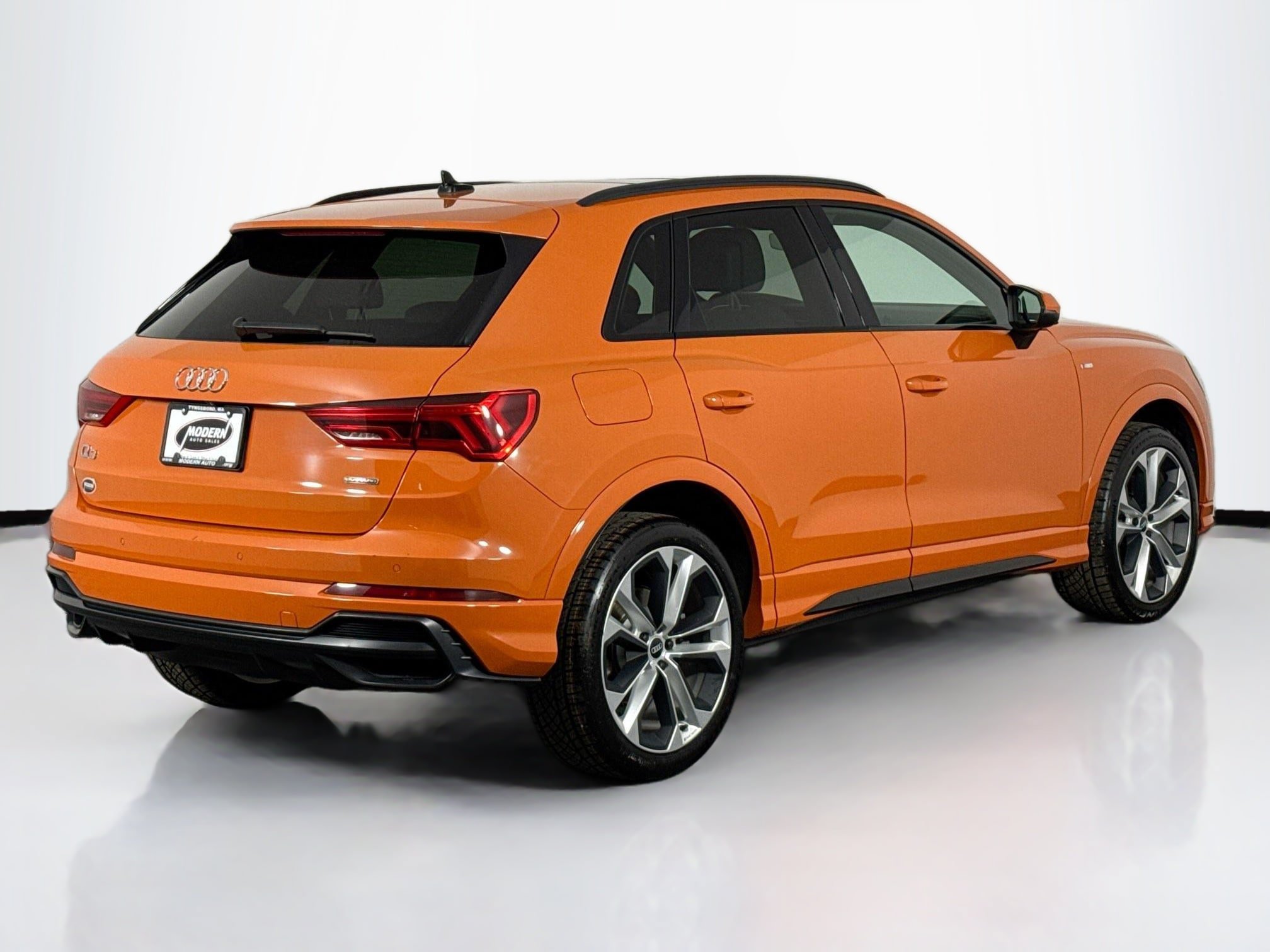 Used 2021 Audi Q3 2.0T Premium Plus w/ Premium Plus Package AWD/4WD image 15