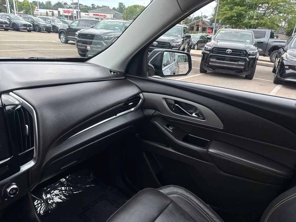 Used 2020 Chevrolet Traverse LT AWD/4WD image 30
