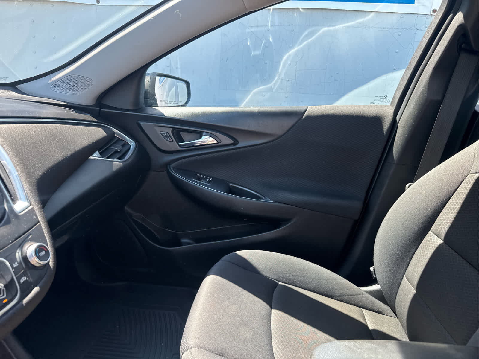 Used 2016 Chevrolet Malibu LT FWD image 26