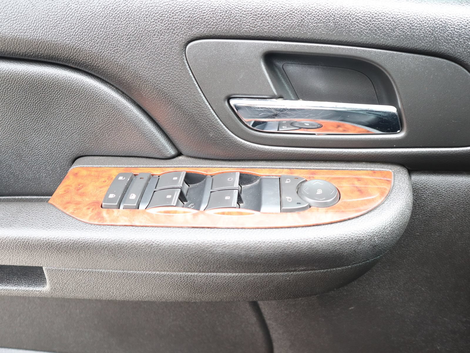 Used 2009 Chevrolet Tahoe LT AWD/4WD image 23