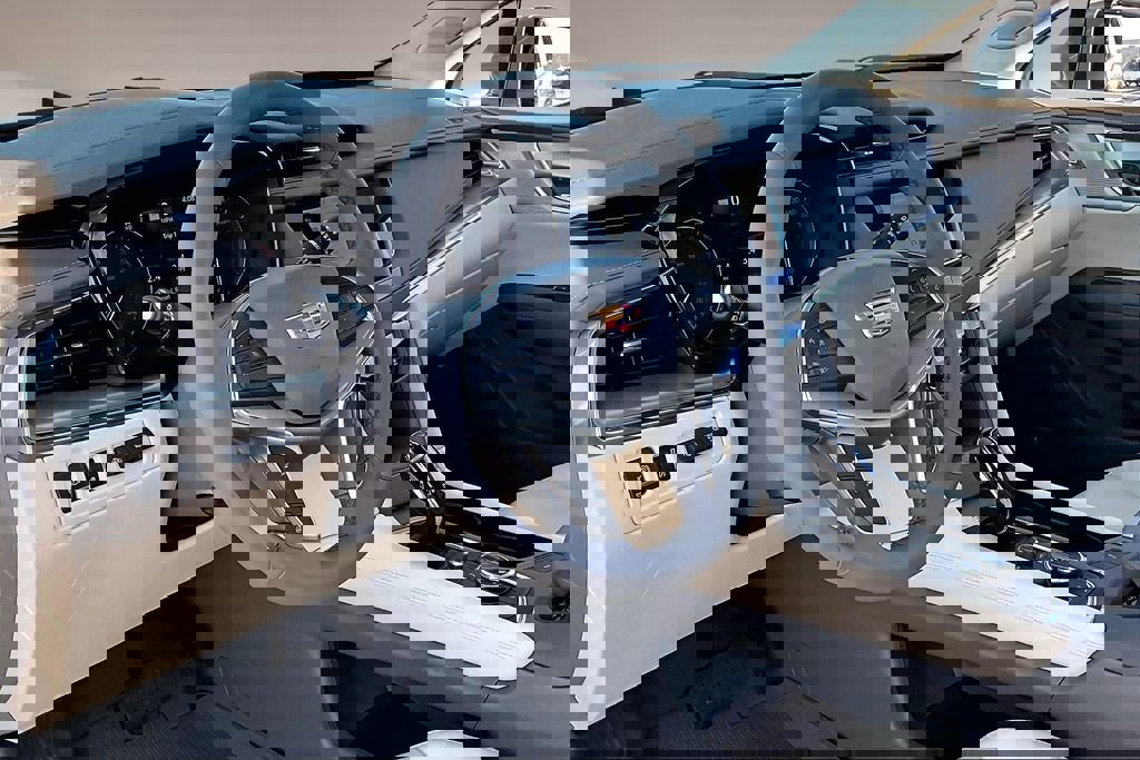 New 2026 Cadillac XT5 Premium Luxury w/ LPO, Floor Liner Package image 6