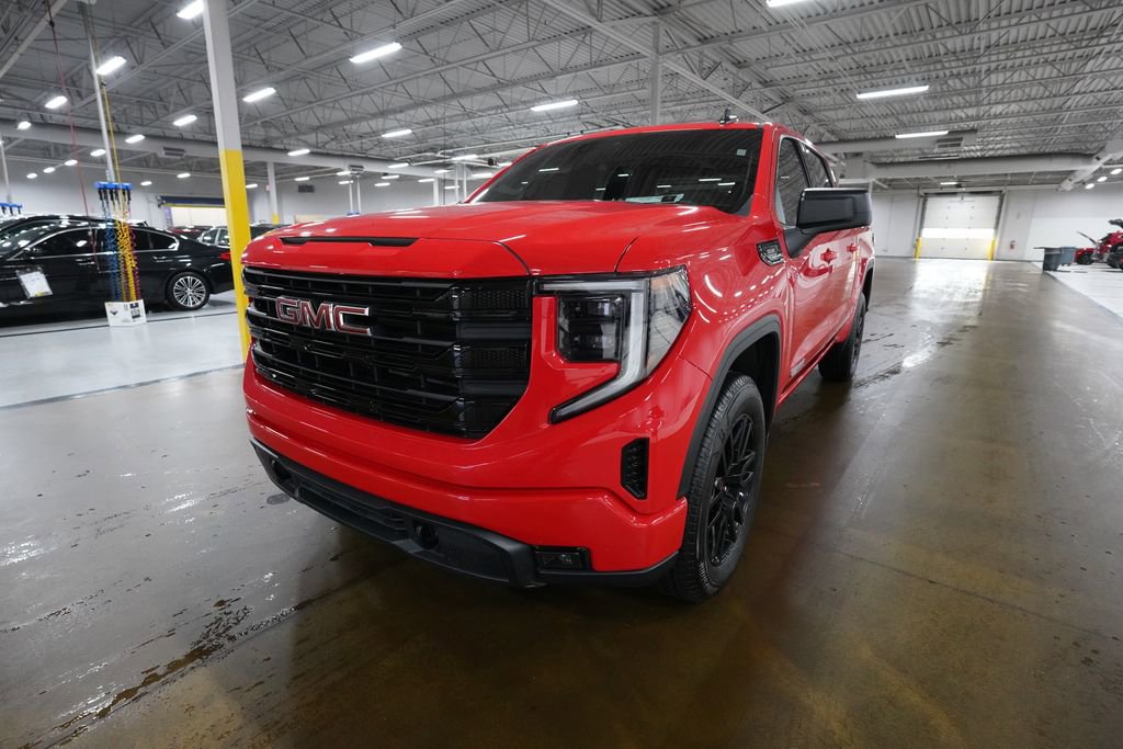 Used 2025 GMC Sierra 1500 Elevation image 12