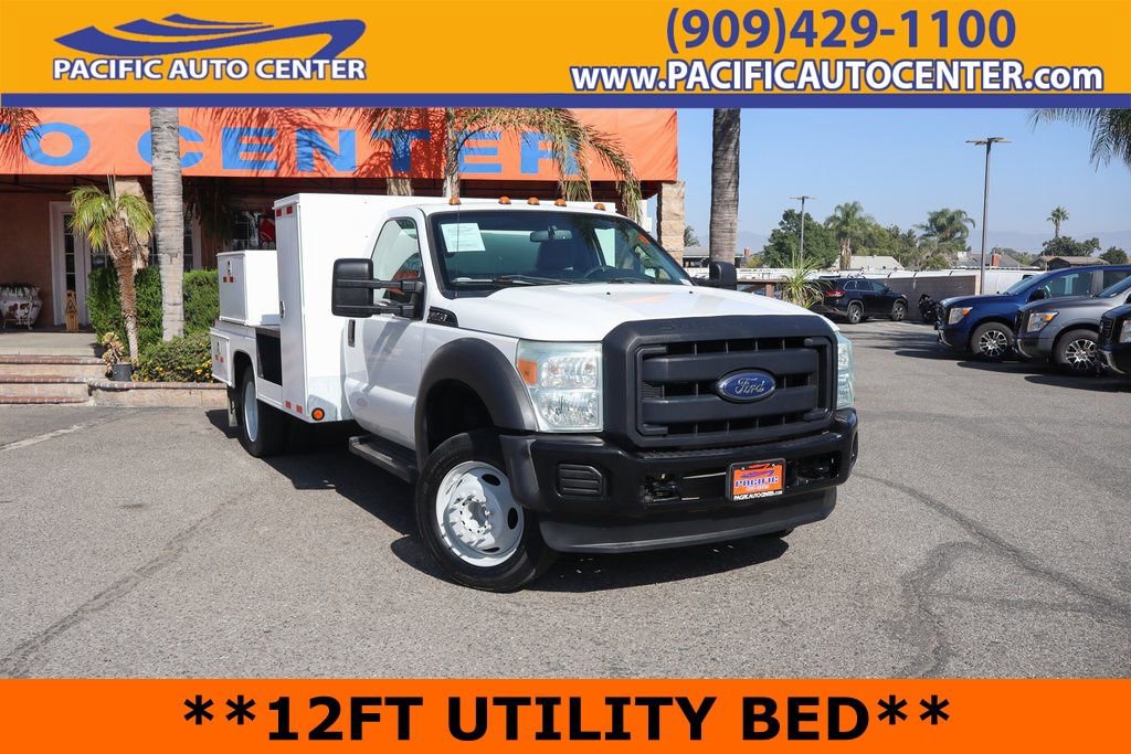 Used 2016 Ford F550 2WD Regular Cab Super Duty image 1