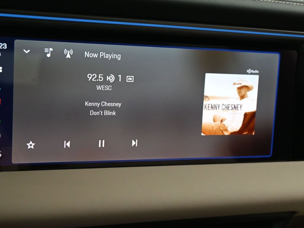 New 2025 Porsche Macan Electric RWD image 16