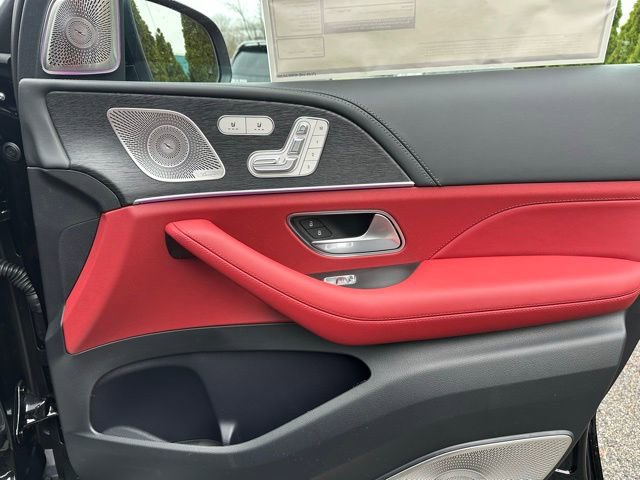 New 2026 Mercedes-Benz GLS 63 AMG 4MATIC image 33