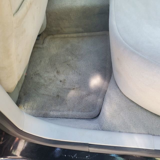 Used 2008 Buick LaCrosse CX image 35