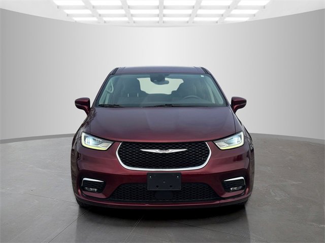 Certified 2021 Chrysler Pacifica Touring image 2