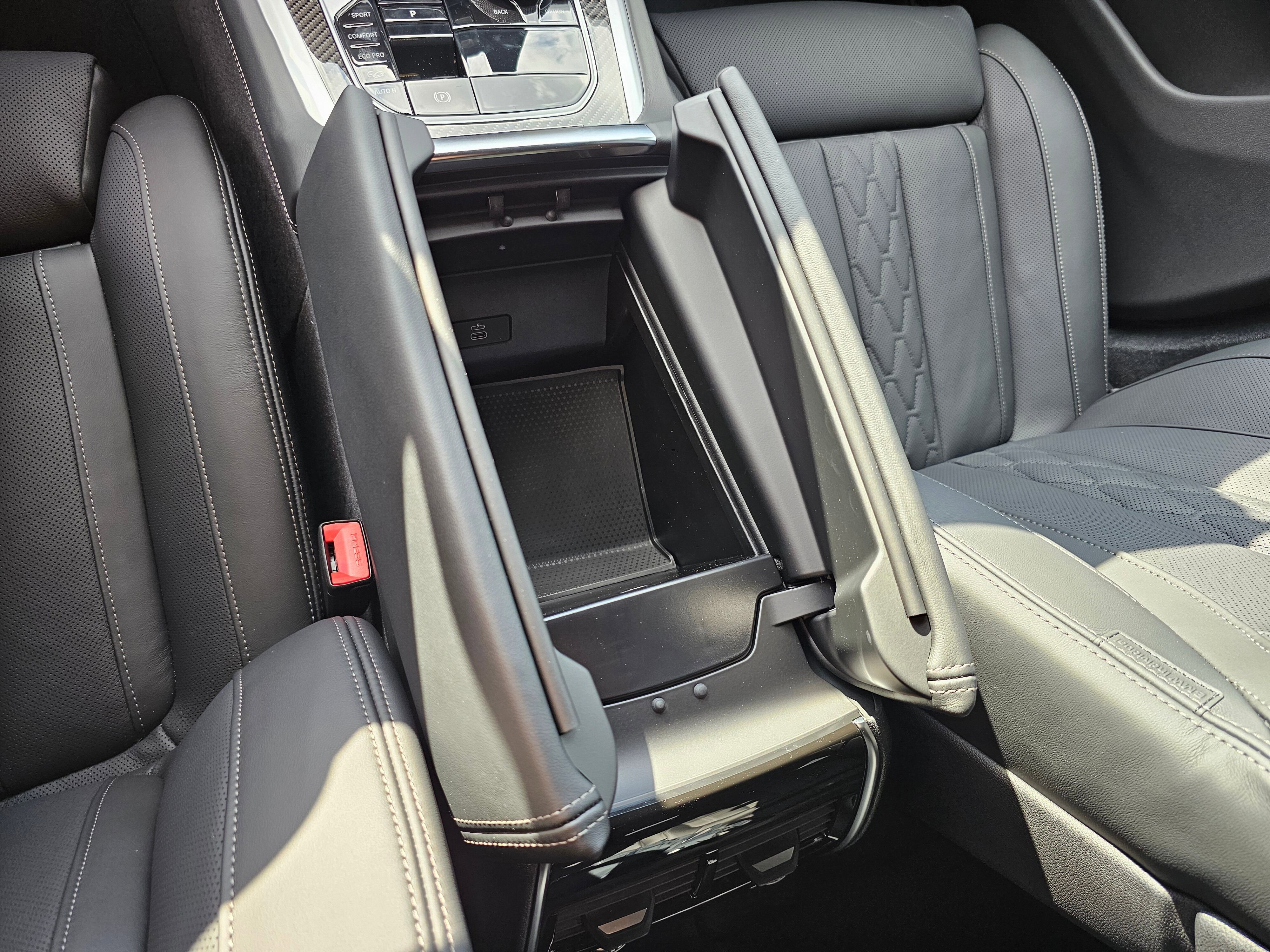 New 2026 BMW X6 M60i image 25