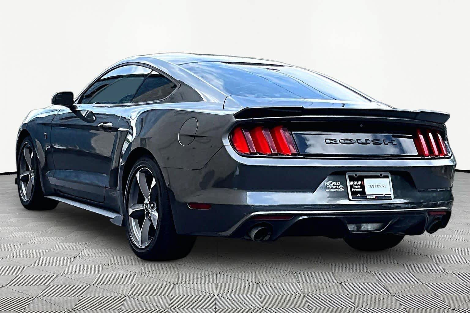 Used 2015 Ford Mustang Coupe w/ Equipment Group 051A RWD image 12