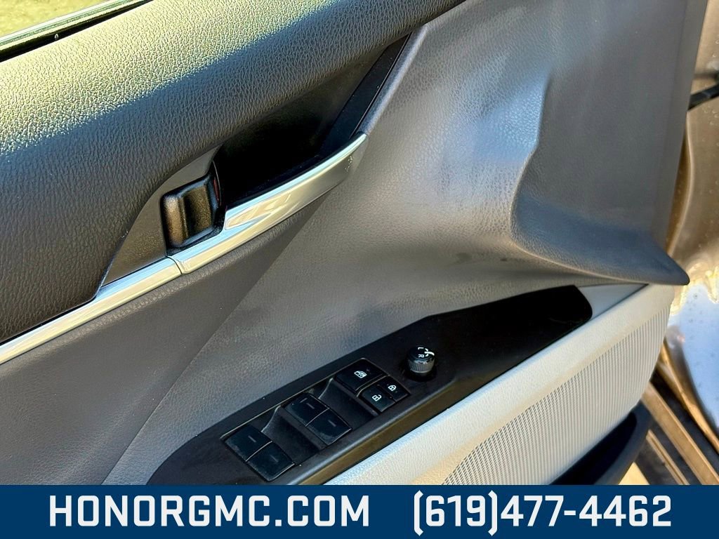 Used 2024 Toyota Camry LE image 13
