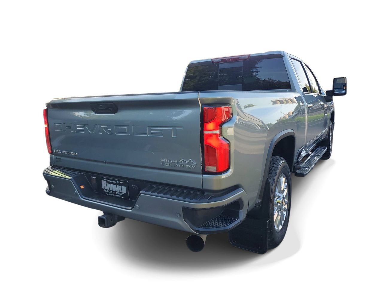 Used 2024 Chevrolet Silverado 2500 High Country w/ Technology Package AWD/4WD image 4