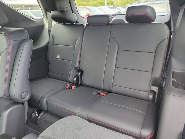 Certified 2026 Chevrolet Traverse RS FWD image 9