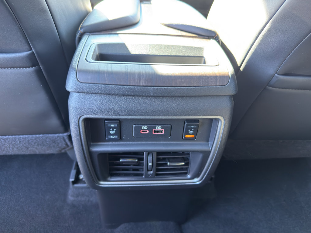Certified 2024 Nissan Murano Platinum w/ Cargo Package image 32