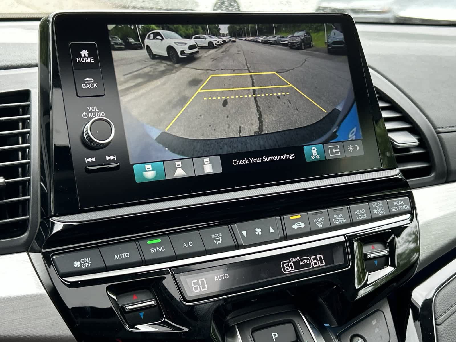 New 2026 Honda Odyssey Touring image 15