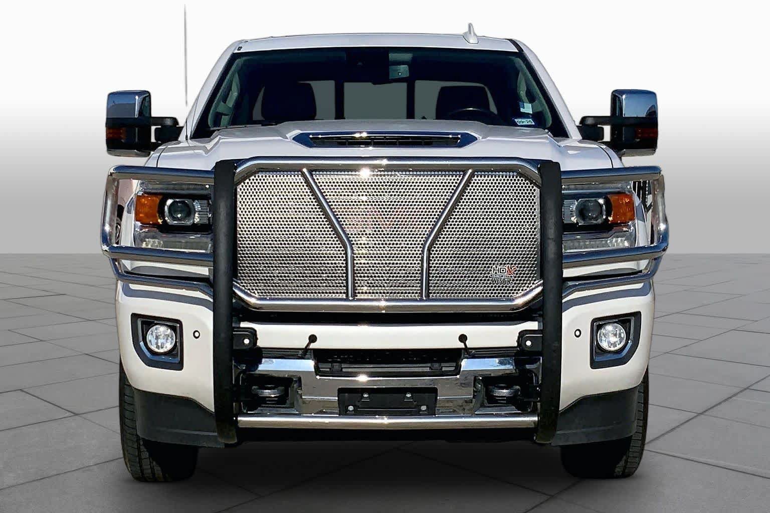 Used 2018 GMC Sierra 3500 Denali w/ Duramax Plus Package AWD/4WD image 4