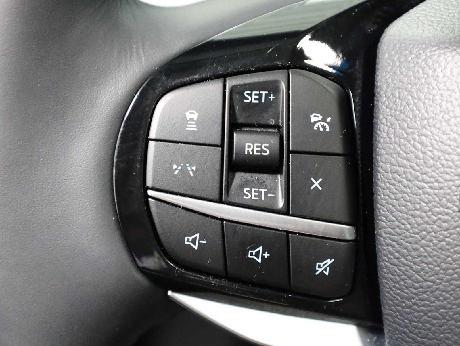 Used 2025 Ford Explorer Platinum w/ LUX Leather Package AWD/4WD image 25