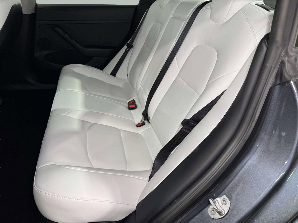 Used 2023 Tesla Model 3 Standard Range image 7