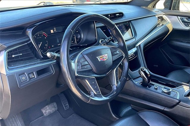 Used 2022 Cadillac XT5 Premium Luxury image 11