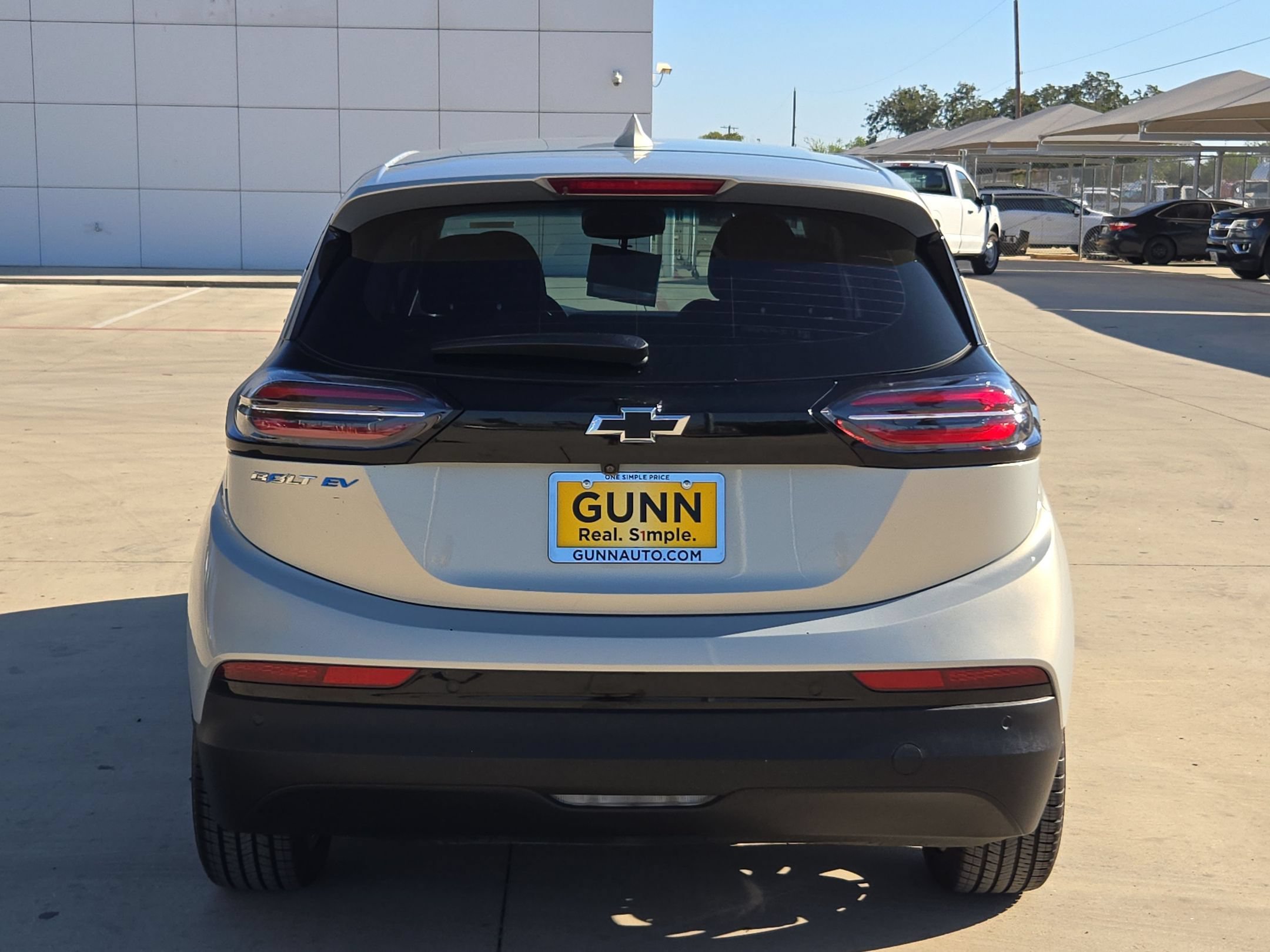 Certified 2023 Chevrolet Bolt LT w/ Infotainment Package FWD image 4