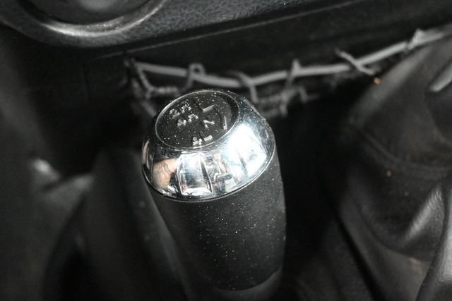 Used 2012 Jeep Wrangler Unlimited Sahara AWD/4WD image 21
