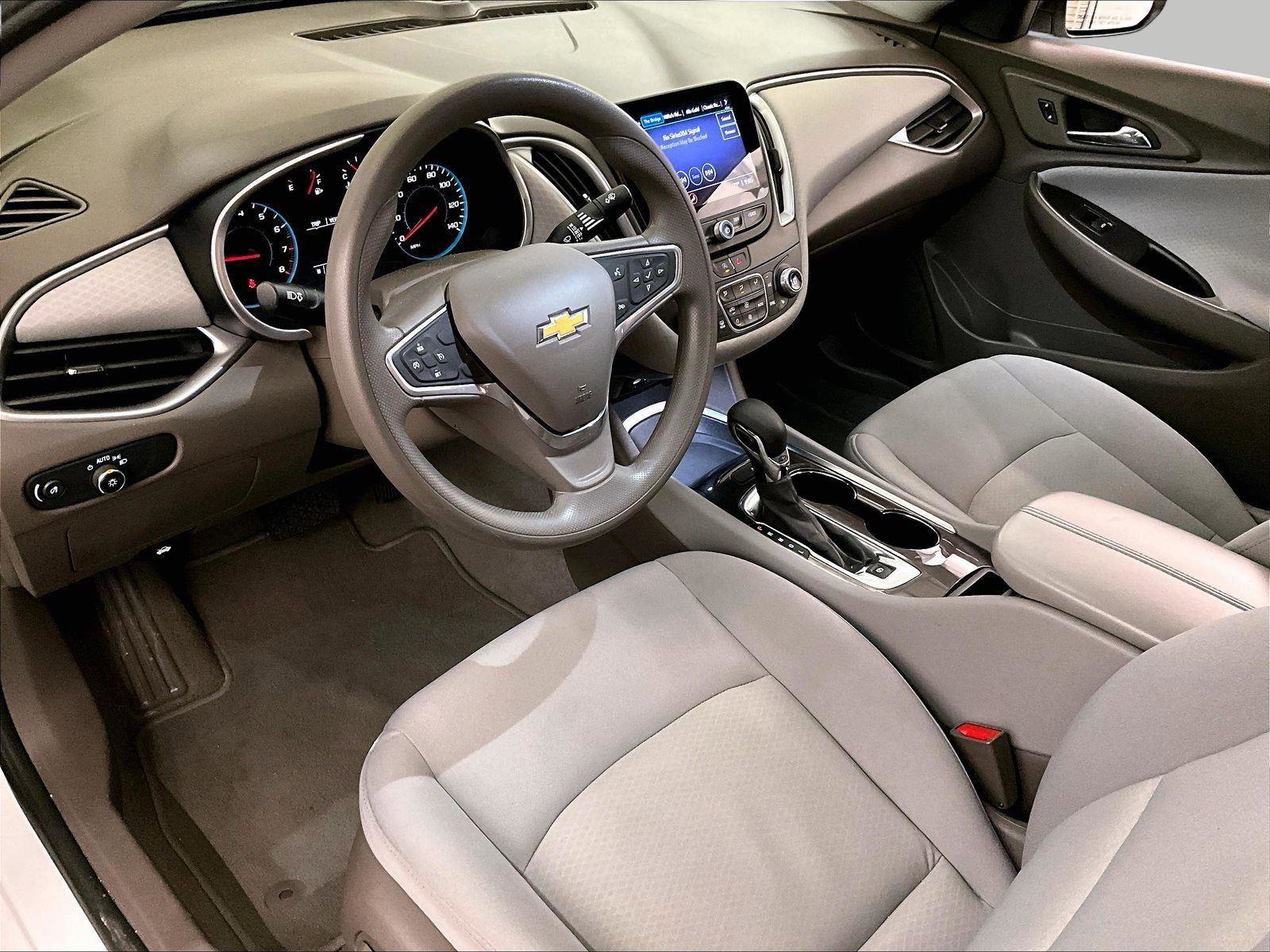 Used 2022 Chevrolet Malibu LT image 12