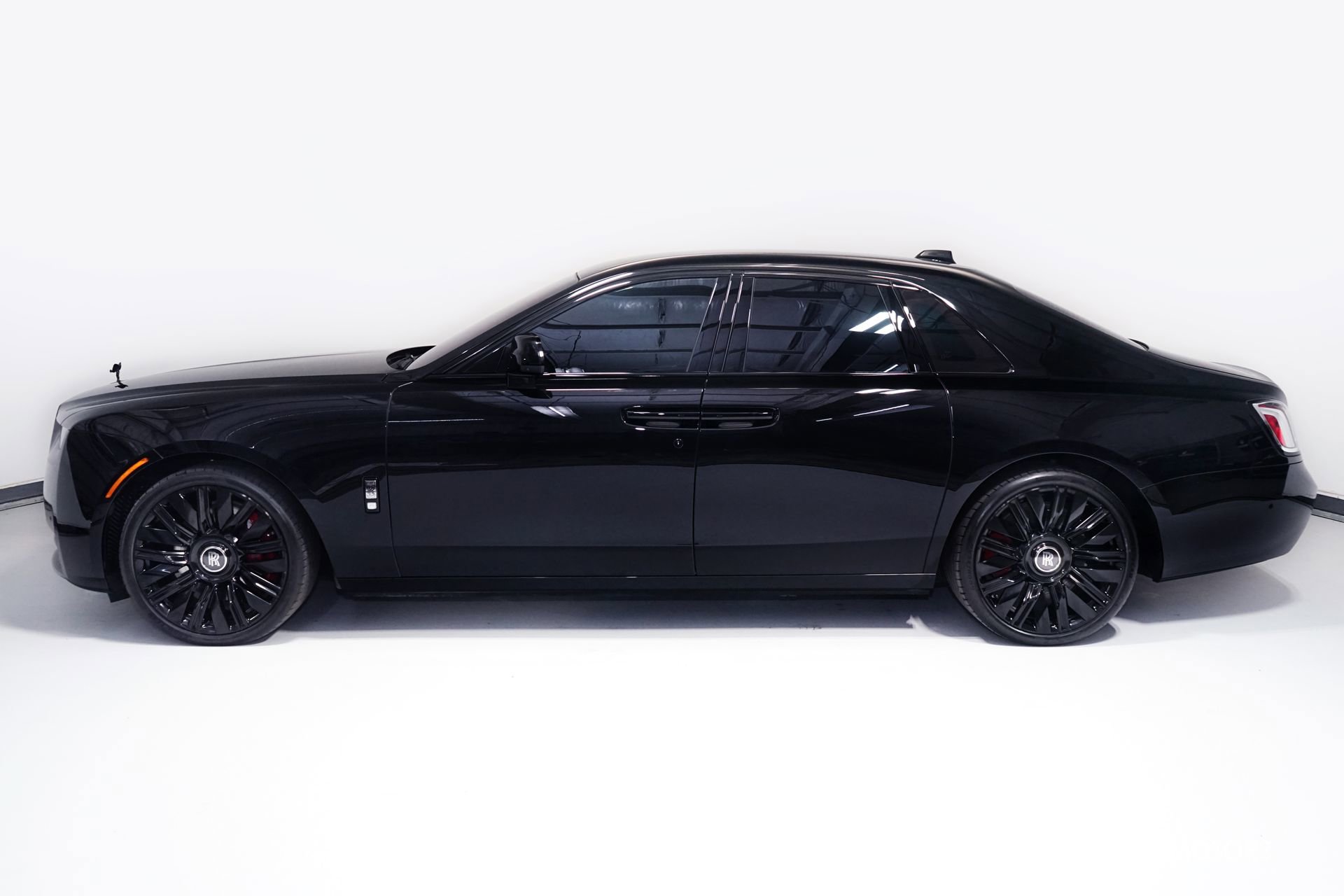 Used 2025 Rolls-Royce Ghost AWD/4WD image 5