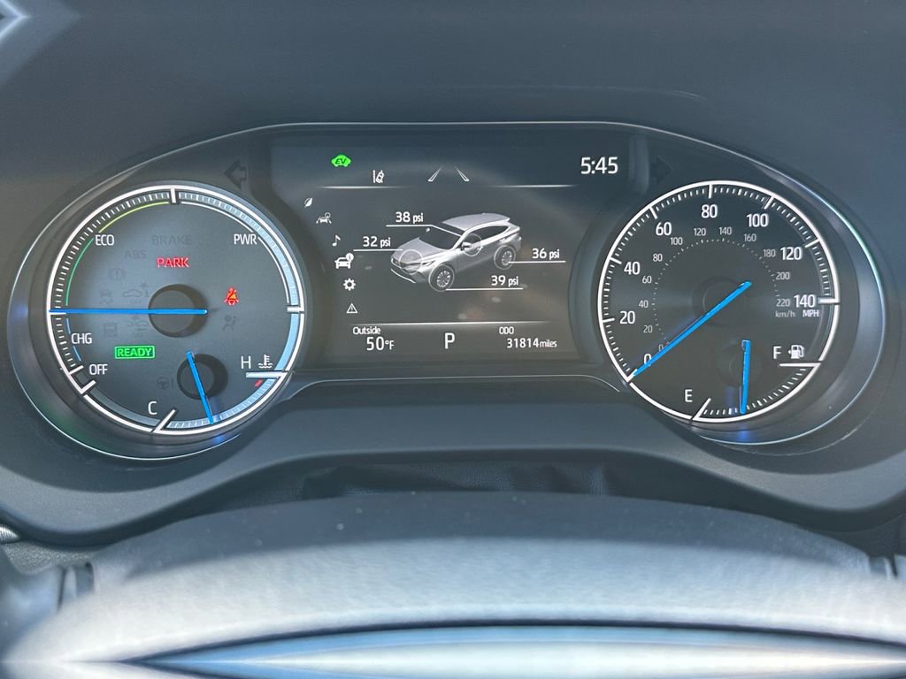 Used 2023 Toyota Venza XLE image 13