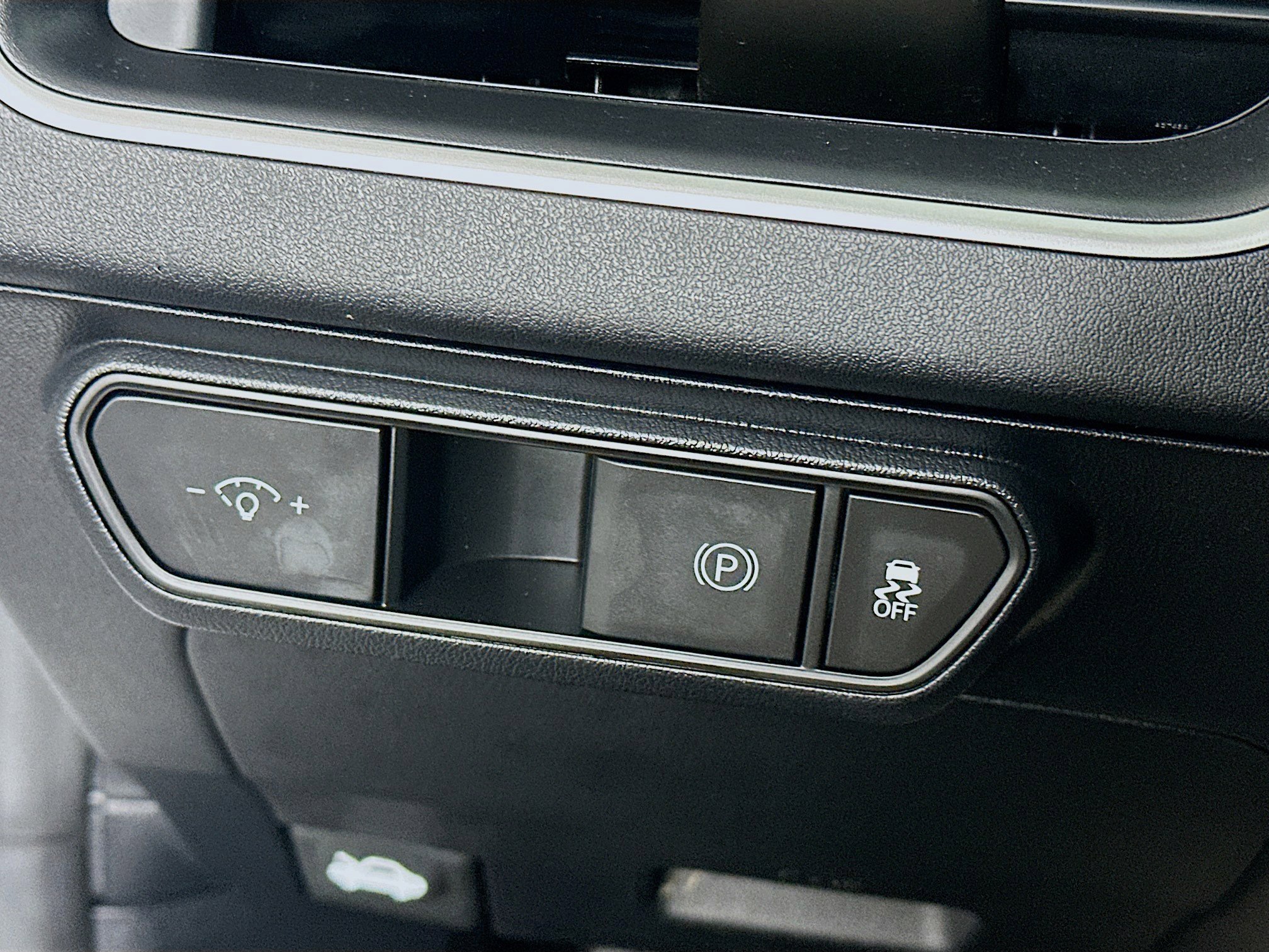 Used 2025 Kia K4 LXS image 17