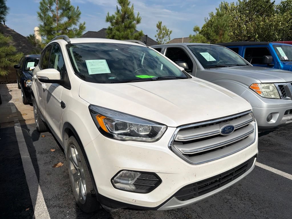 Used 2019 Ford Escape Titanium AWD/4WD image 2