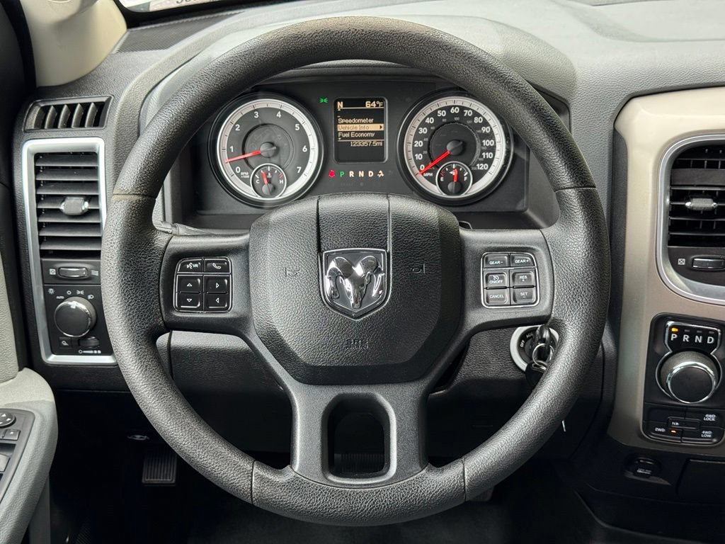 Used 2014 RAM 1500 Classic SLT AWD/4WD image 21