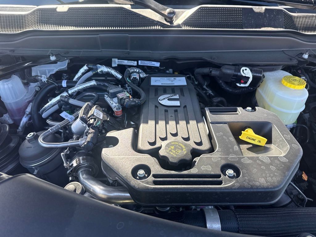 New 2026 RAM 3500 Limited AWD/4WD image 34