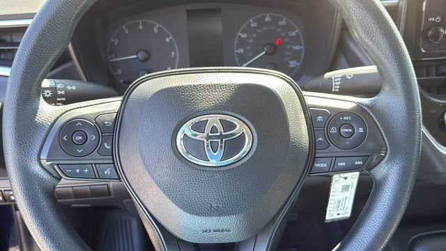 Used 2023 Toyota Corolla LE w/ Carpet Mat Package (TMS) FWD image 11