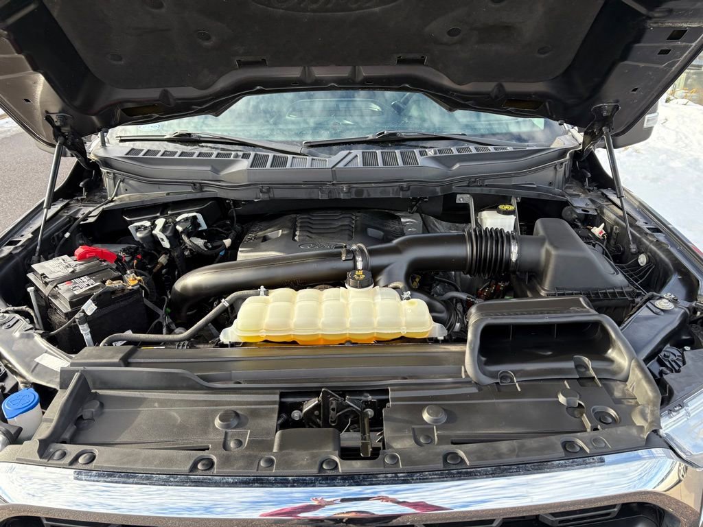 Used 2022 Ford F150 XLT w/ Trailer Tow Package image 9