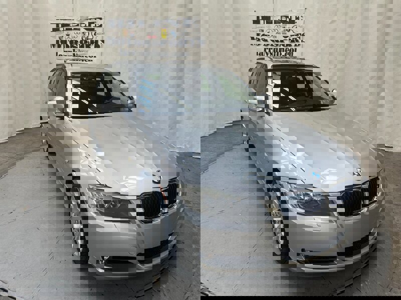 Used 2011 BMW 328i xDrive Sedan w/ Premium Pkg 2 image 7