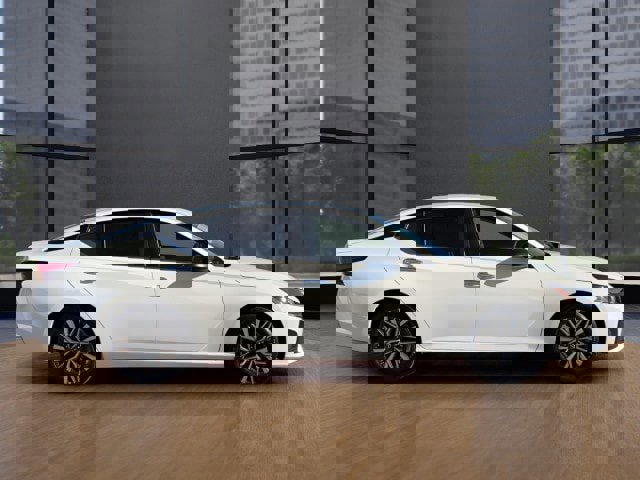 Used 2025 Nissan Altima 2.5 SV image 6