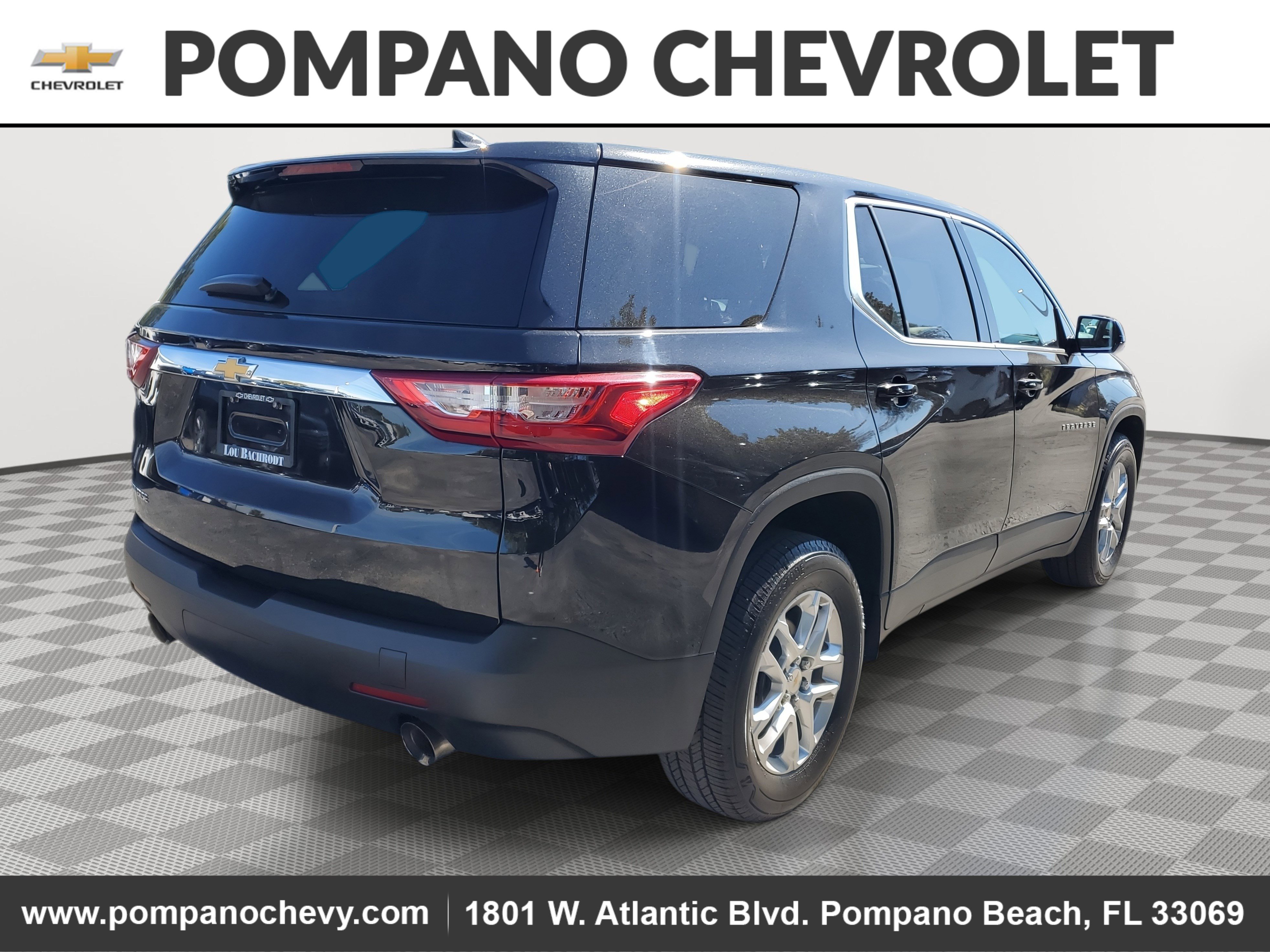 Used 2019 Chevrolet Traverse LS image 3