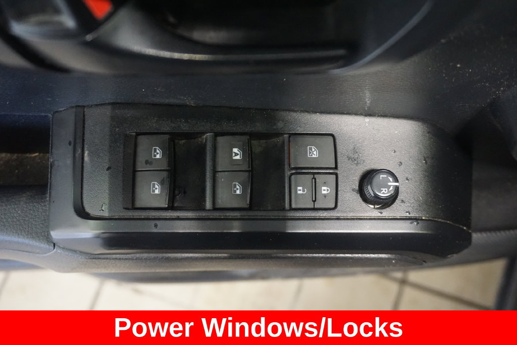 Used 2023 Toyota Tacoma SR AWD/4WD image 5