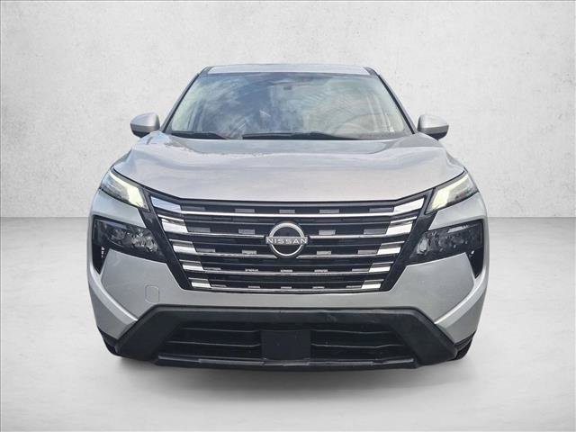 Certified 2024 Nissan Rogue SV FWD image 2