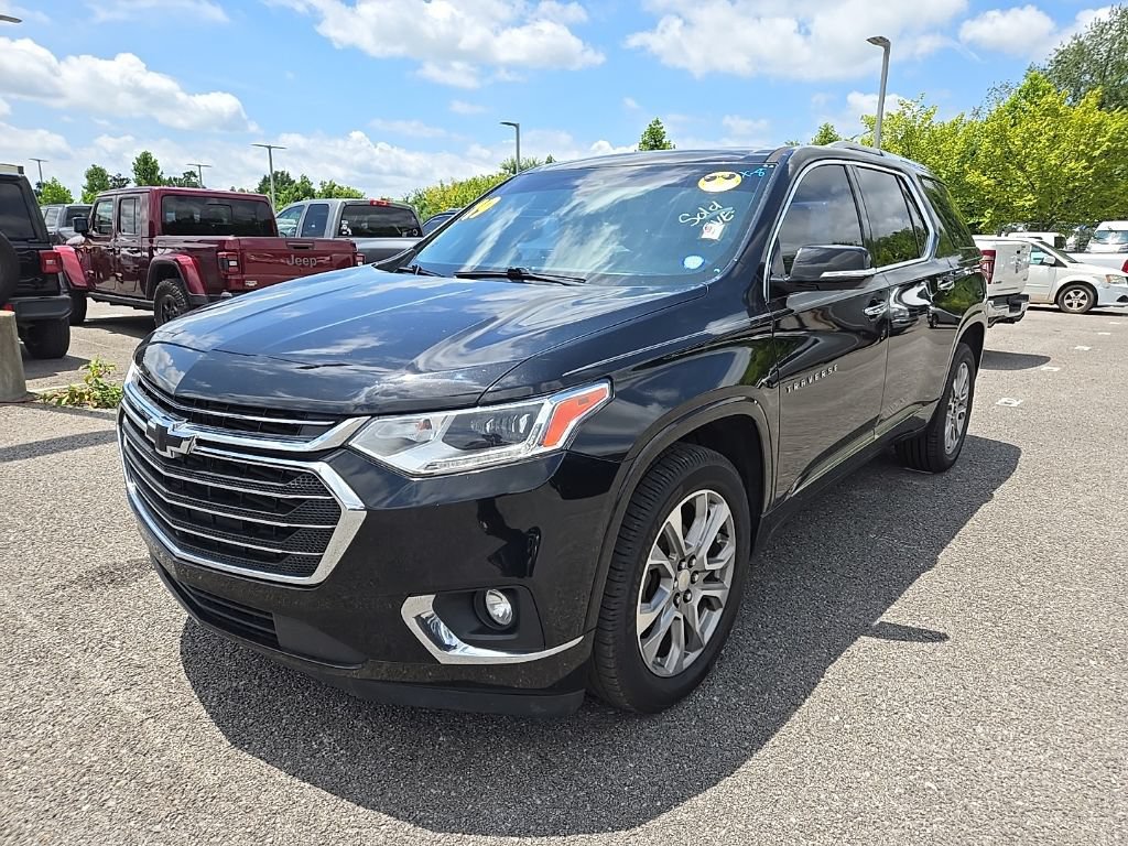 Used 2019 Chevrolet Traverse Premier w/ Driver Confidence II Package FWD image 3