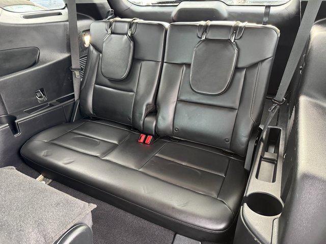 Used 2023 Ford Explorer XLT w/ Equipment Group 202A image 18