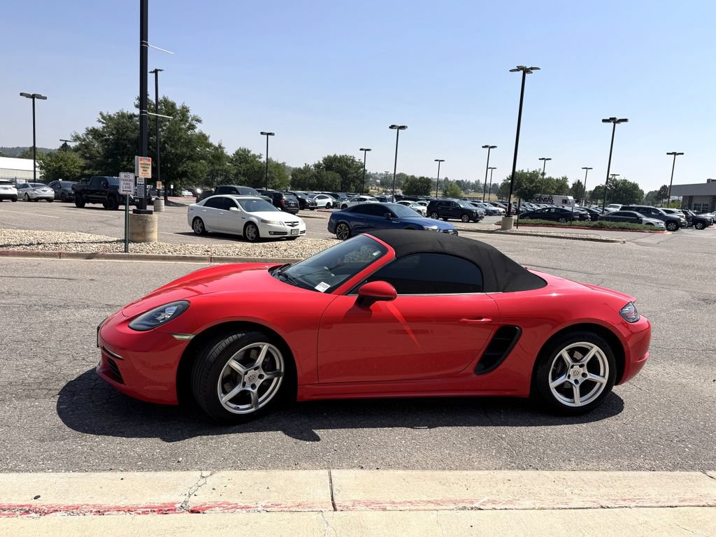 Used 2018 Porsche 718 Boxster RWD image 6