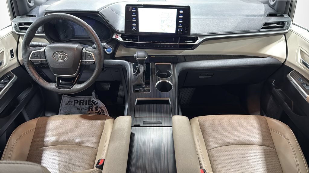 Used 2023 Toyota Sienna Limited AWD/4WD image 9