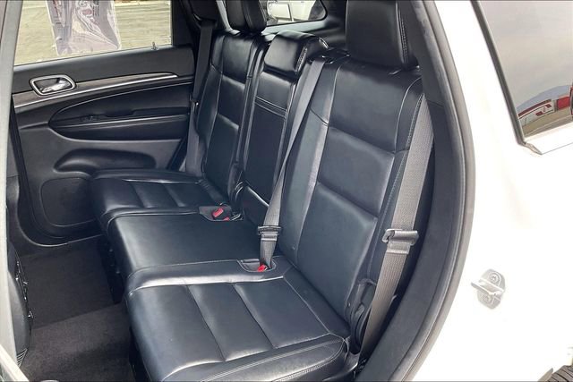 Used 2018 Jeep Grand Cherokee Limited image 25