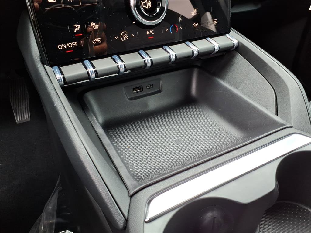 New 2026 GMC Terrain Elevation w/ LPO, Floor Liner Package image 20