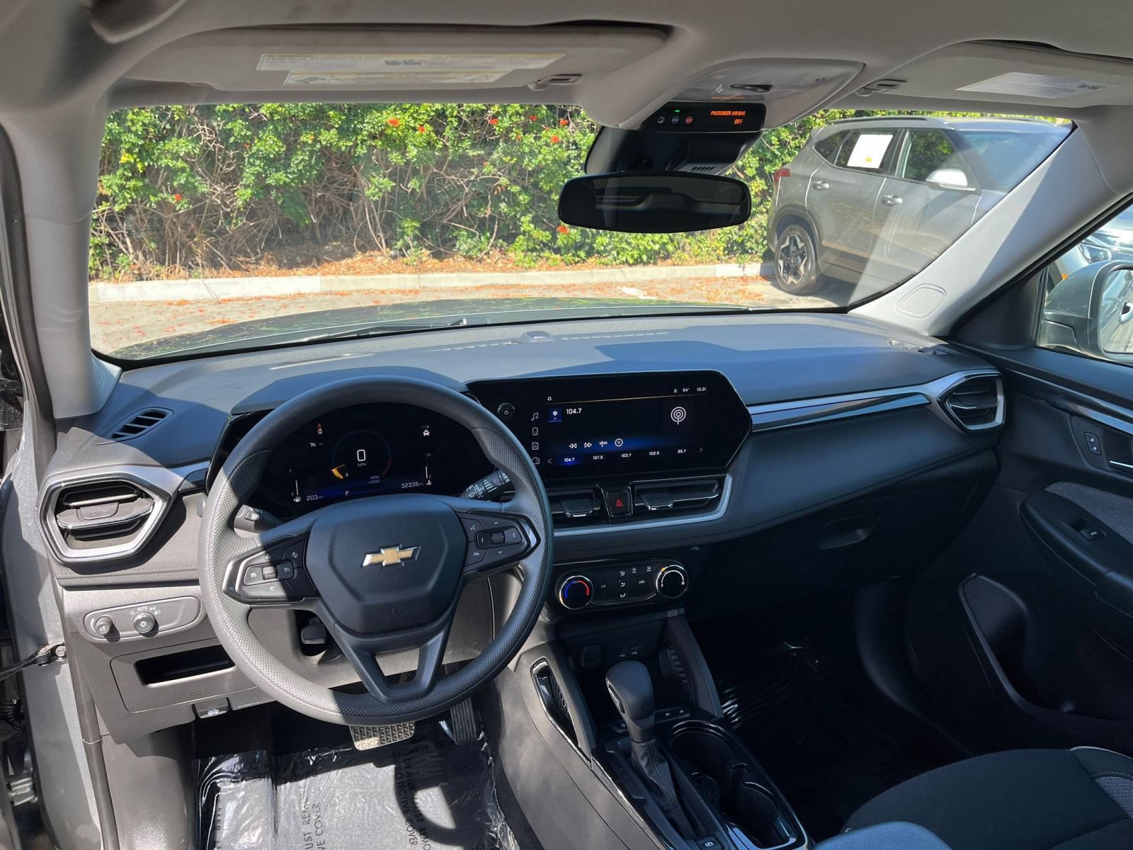 Used 2025 Chevrolet TrailBlazer LT FWD image 34