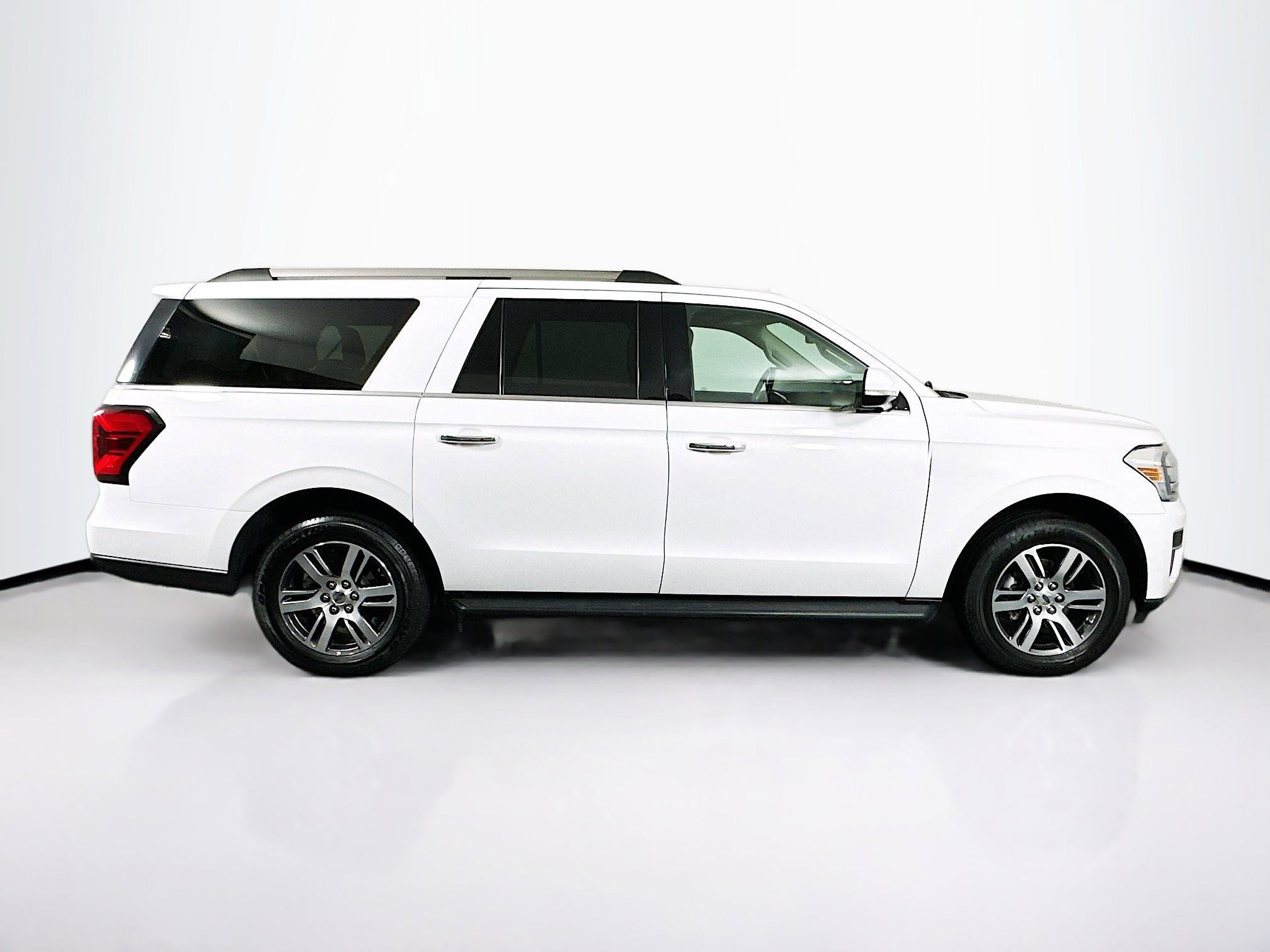 Used 2024 Ford Expedition Max Limited image 10