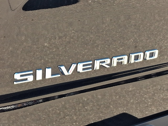 Used 2022 Chevrolet Silverado 1500 LTZ AWD/4WD image 32