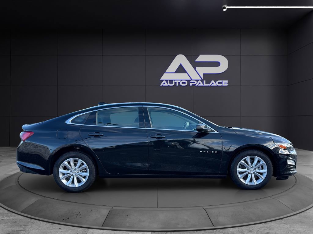 Used 2022 Chevrolet Malibu LT image 8