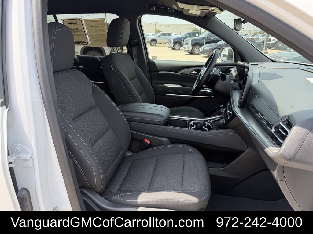Used 2025 Chevrolet Traverse LT AWD/4WD image 31